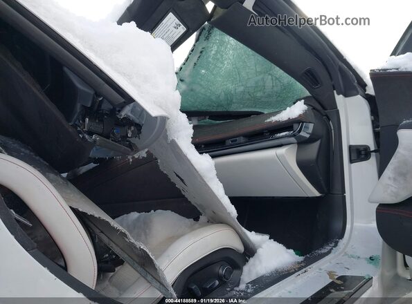 1G1YC3D44P5503528 2023 CHEVROLET CORVETTE White Widok wnętrza z przodu