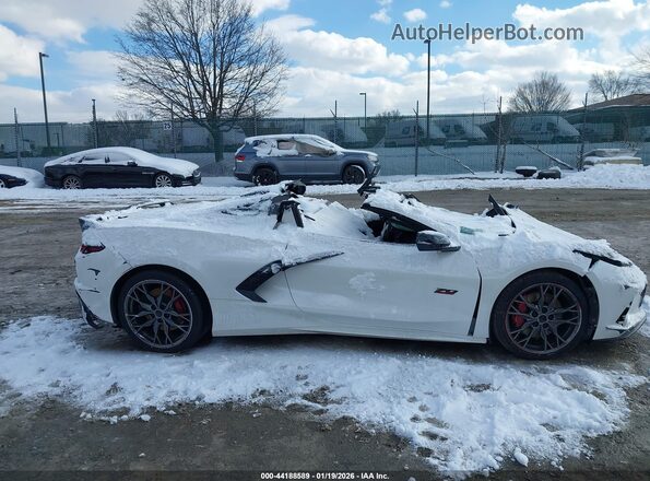 1G1YC3D44P5503528 2023 CHEVROLET CORVETTE White Widok wnętrza z tyłu