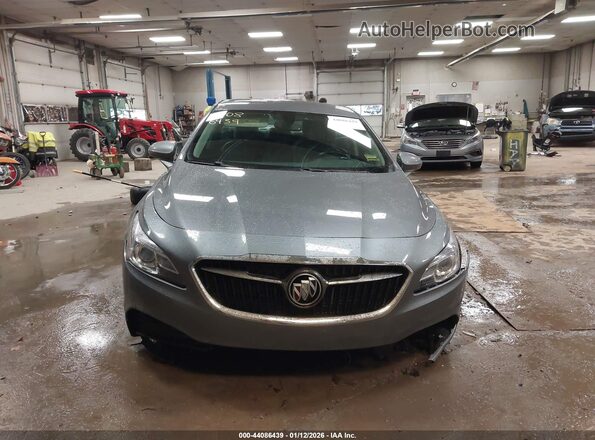 1G4ZP5SS4JU137785 2018 BUICK LACROSSE Gray Вид задньої частини салону