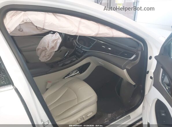 1G4ZP5SS5KU123766 2019 BUICK LACROSSE White Widok wnętrza z przodu