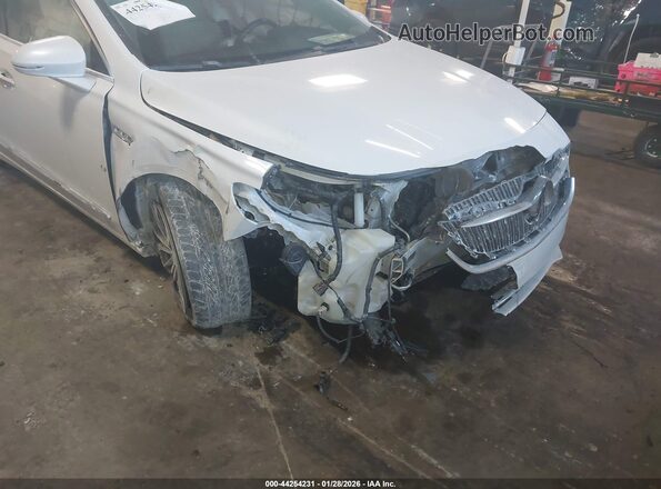 1G4ZP5SS5KU123766 2019 BUICK LACROSSE White Widok z przodu