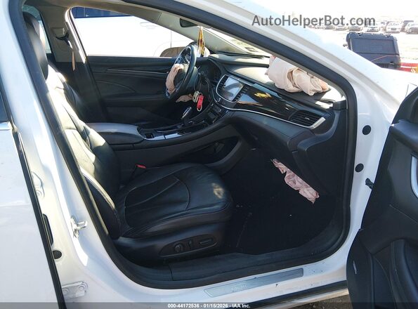 1G4ZP5SZ8KU100673 2019 BUICK LACROSSE Белый Вид салона спереди