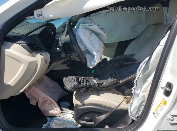 1G6DA5RK7R0103206 2024 CADILLAC CT4 White Widok wnętrza z przodu
