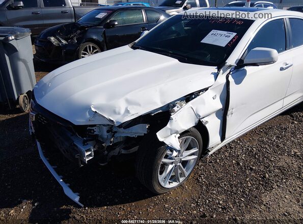 1G6DJ5RK2R0131902 2024 CADILLAC CT4 White Widok z przodu