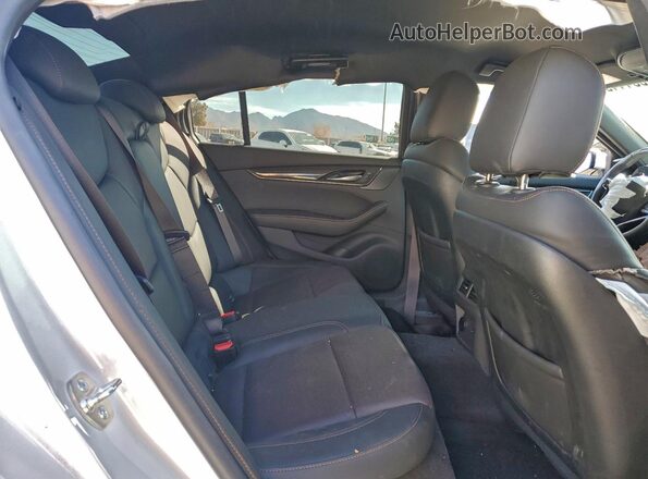 1G6DP5RK4S0115205 2025 CADILLAC CT5 White Widok tylnych siedzeń