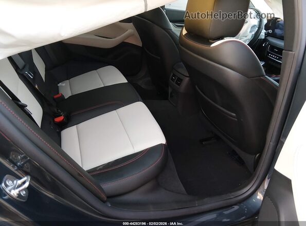 1G6DP5RKXT0102587 2026 CADILLAC CT5 Серый Вид наклейки с VIN-кодом