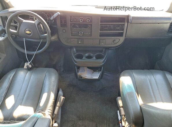 1GAZGNFP5K1311577 2019 CHEVROLET EXPRESS White Dashboard view