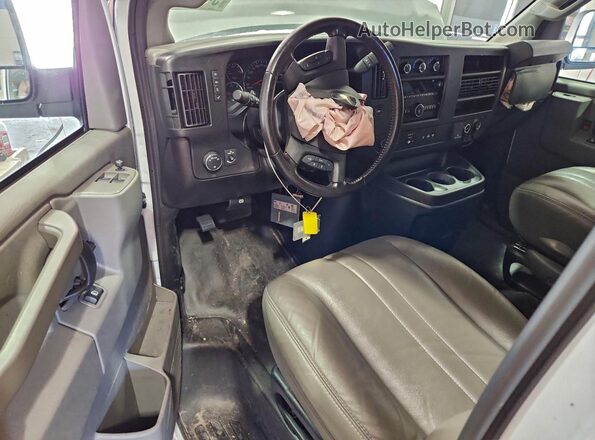 1GAZGNFP6P1109726 2023 CHEVROLET EXPRESS White Dashboard view