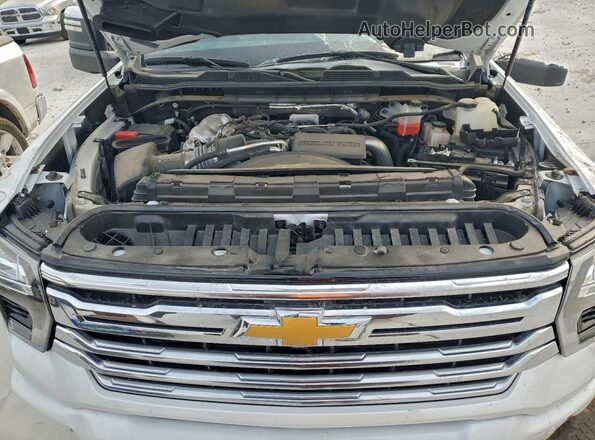 1GC4YREY3RF310697 2024 CHEVROLET SILVERADO White Widok wnętrza z tyłu