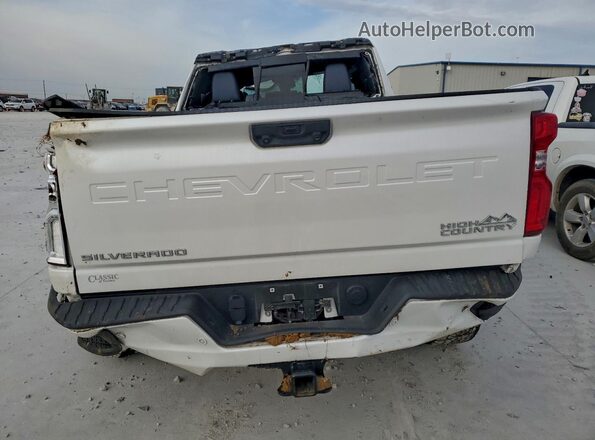 1GC4YREY3RF310697 2024 CHEVROLET SILVERADO White Widok z tyłu