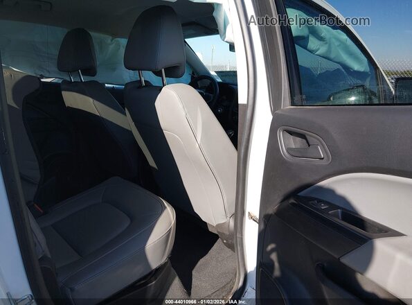 1GCGTBEN0N1129864 2022 CHEVROLET COLORADO White Vista de la etiqueta del VIN