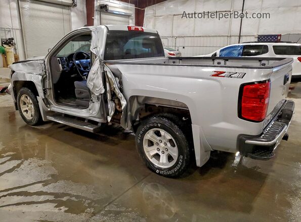 1GCNKRECXJZ322875 2018 CHEVROLET 1500 Silver Tył lewy