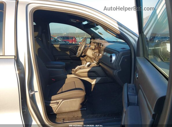 1GCPSCEK2S1185282 2025 CHEVROLET COLORADO Gray წინა სალონის ხედი