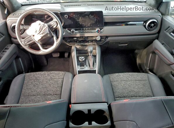 1GCPTDEK3P1123433 2023 CHEVROLET COLORADO Black Widok deski rozdzielczej