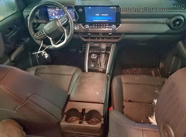 1GCPTEEK6S1175850 2025 CHEVROLET COLORADO White Առջևի վահանակի տեսք