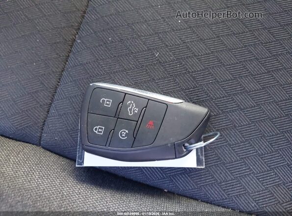 1GCRABEK2TZ151884 2026 CHEVROLET SILVERADO Черный Вид панели приборов