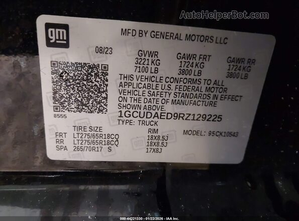 1GCUDAED9RZ129225 2024 CHEVROLET SILVERADO Black ძრავის განყოფილების ხედი