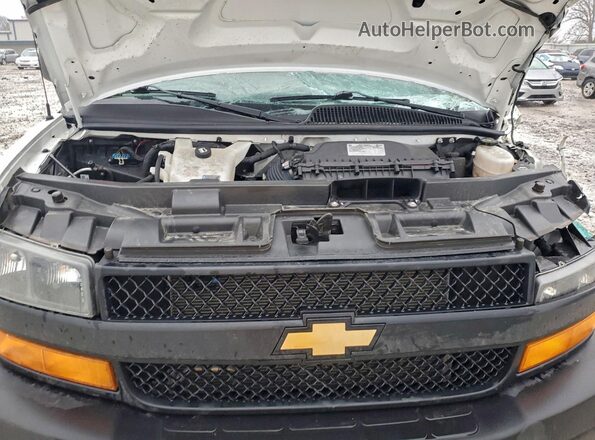 1GCWGAF79R1188704 2024 CHEVROLET EXPRESS Белый 