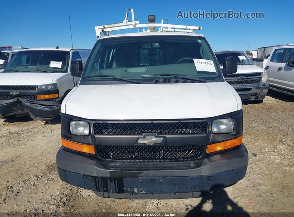 1GCWGAFF9G1330313 2016 CHEVROLET EXPRESS White Vista frontal