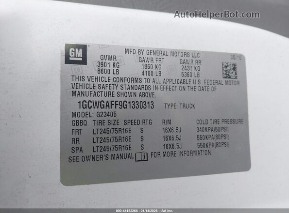 1GCWGAFF9G1330313 2016 CHEVROLET EXPRESS White Vista del compartimento del motor