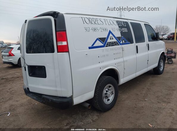 1GCWGAFPXK1365976 2019 CHEVROLET EXPRESS White Tył prawy