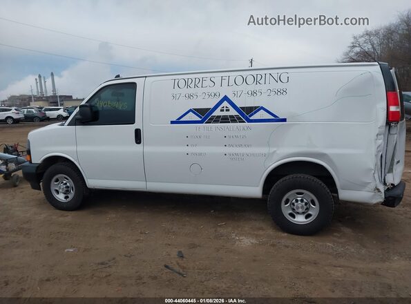1GCWGAFPXK1365976 2019 CHEVROLET EXPRESS White Widok wnętrza 360 stopni