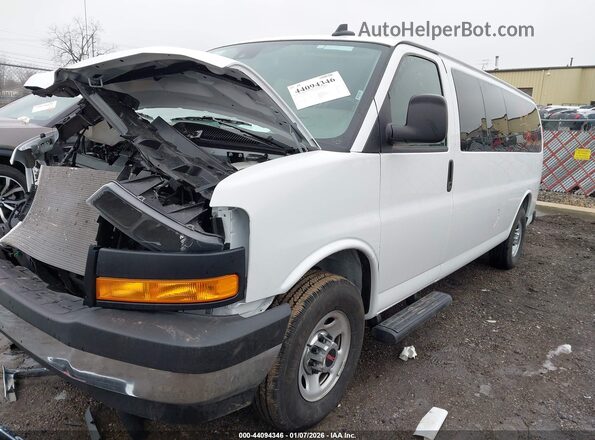 1GJZ7PFP7S1168546 2025 GMC SAVANA PASSENGER White Передня ліва чверть