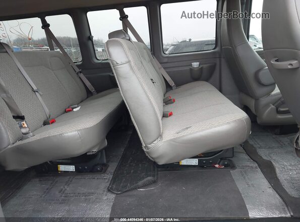 1GJZ7PFP7S1168546 2025 GMC SAVANA PASSENGER White Вид наклейки з VIN-кодом