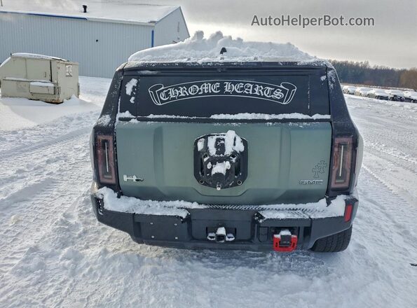 1GKB0RDC7RU101211 2024 GMC HUMMER Green Rear view