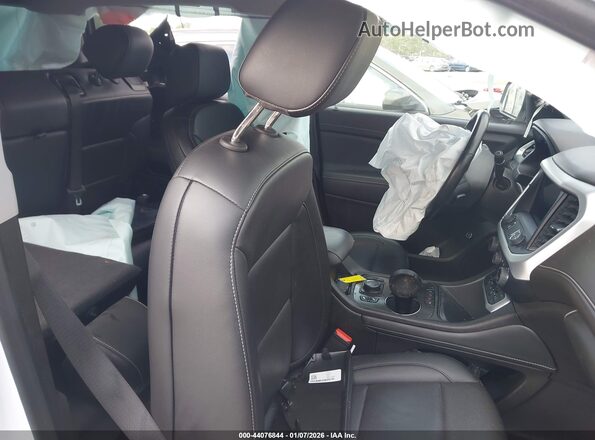 1GKKNML44PZ117039 2023 GMC ACADIA White 
