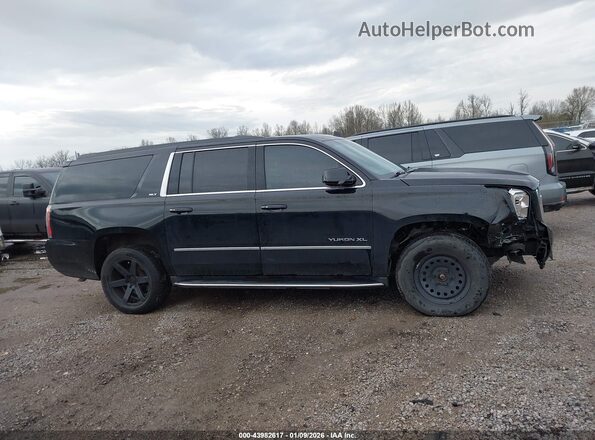 1GKS2GKC0HR206532 2017 GMC YUKON Black უკანა სალონის ხედი