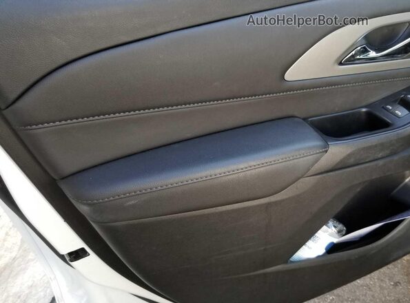 1GNEVGKW1NJ187825 2022 CHEVROLET TRAVERSE  Widok deski rozdzielczej