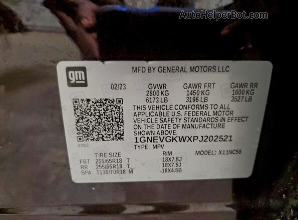 1GNEVGKWXPJ202521 2023 CHEVROLET TRAVERSE Brown Vista de la etiqueta del VIN
