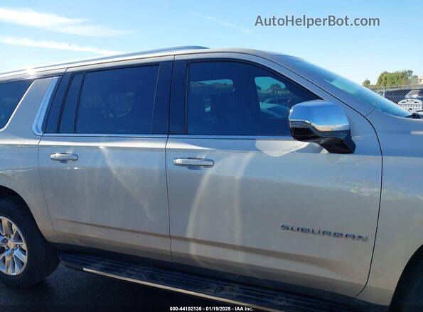 1GNSCFKD7MR492702 2021 CHEVROLET SUBURBAN Beige Vista interior trasera