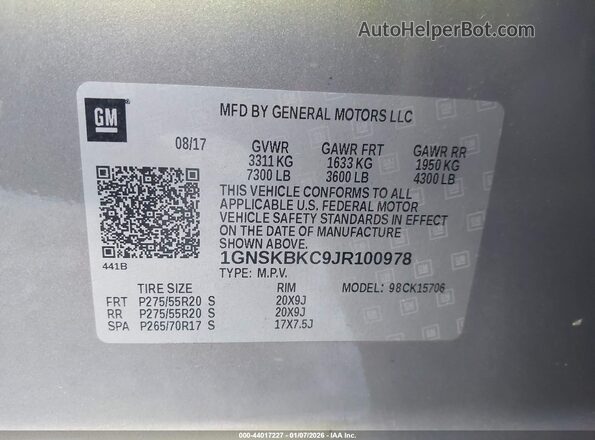 1GNSKBKC9JR100978 2018 CHEVROLET TAHOE Gray Widok komory silnika