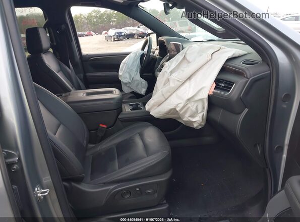 1GNSKDKD7PR535186 2023 CHEVROLET SUBURBAN Gray Вид салону спереду
