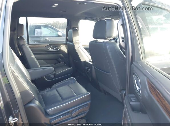 1GNSKFKD0PR378709 2023 CHEVROLET SUBURBAN Blue Widok naklejki z numerem VIN