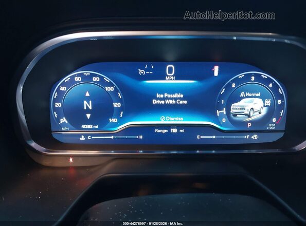1GNSKFKDXPR264328 2023 CHEVROLET SUBURBAN Белый Вид задних сидений