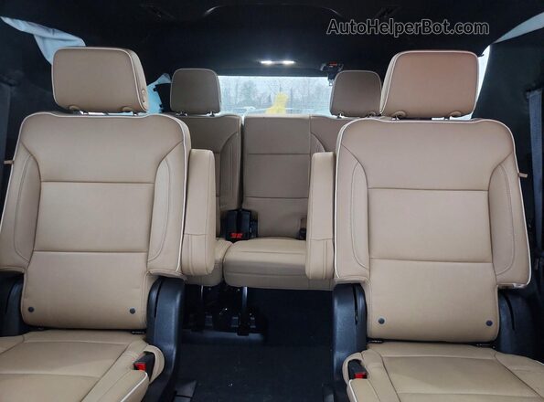 1GNSKSKD7PR556138 2023 CHEVROLET TAHOE White Հետևի նստատեղերի տեսք