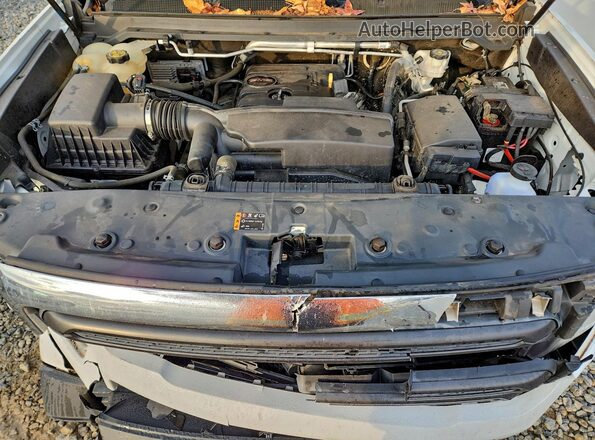 1GTG5BEAXL1224243 2020 GMC CANYON White Rear interior view