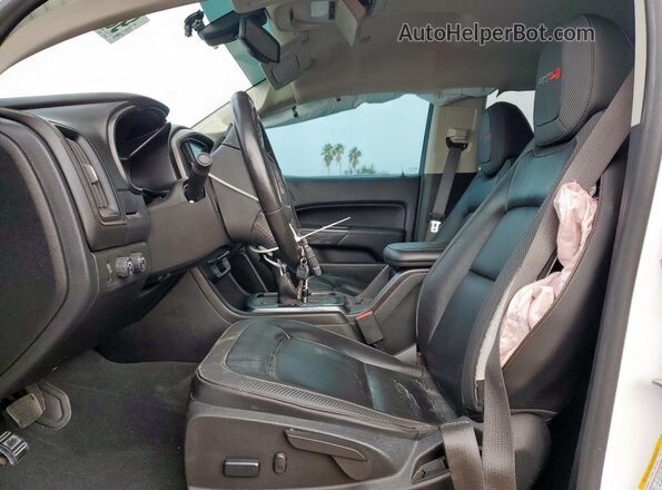 1GTG6FEN2N1300614 2022 GMC CANYON White Widok wnętrza z przodu