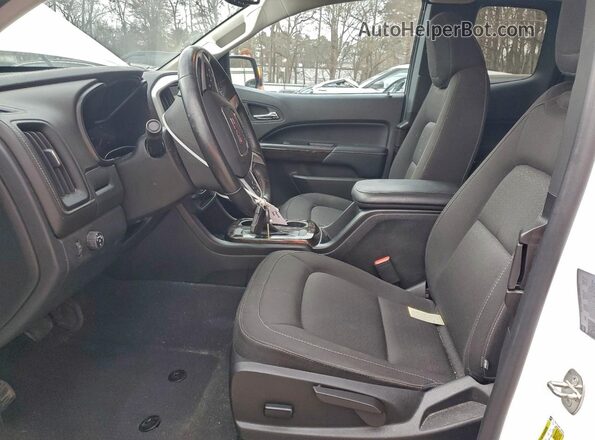 1GTH5CEA9N1326632 2022 GMC CANYON White Widok wnętrza z przodu