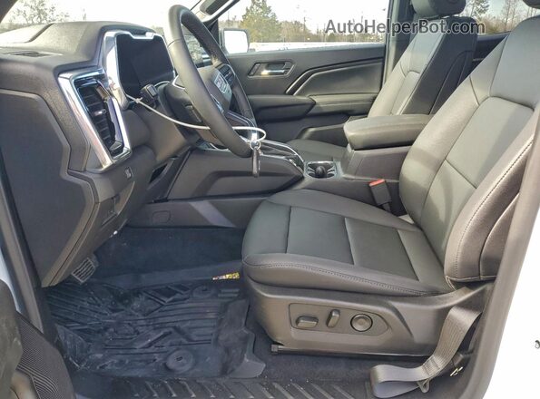 1GTP2BEK9T1135071 2026 GMC CANYON White Widok wnętrza z przodu