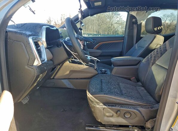 1GTP2FEK9T1125910 2026 GMC CANYON Silver Սալոնի դիմացի տեսք