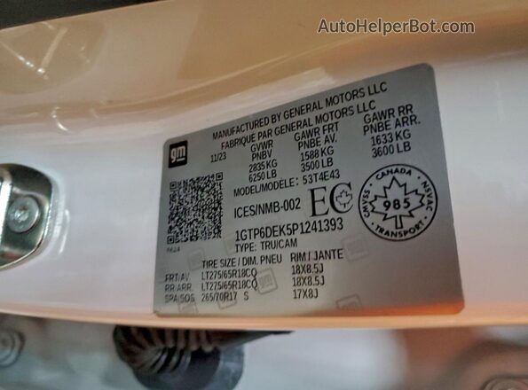 1GTP6DEK5P1241393 2023 GMC CANYON White Widok komory silnika