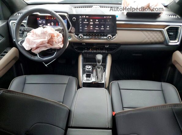1GTP6FEK0R1302096 2024 GMC CANYON Silver Dashboard view