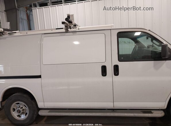 1GTW7AF70M1219850 2021 GMC SAVANA CARGO White 360 interior view