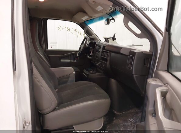 1GTW7AF70M1219850 2021 GMC SAVANA CARGO White Front interior view