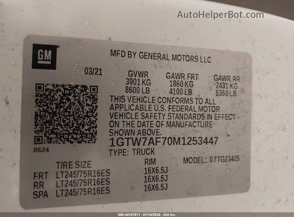 1GTW7AF70M1253447 2021 GMC SAVANA CARGO White Engine compartment view