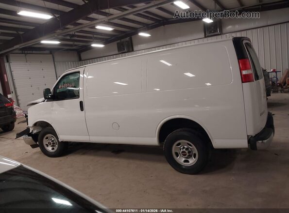 1GTW7AF70M1253447 2021 GMC SAVANA CARGO White 360 interior view